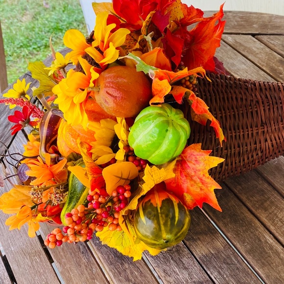 Fall Holiday Cornucopia Handmade tabletop or hang - Picture 5 of 6